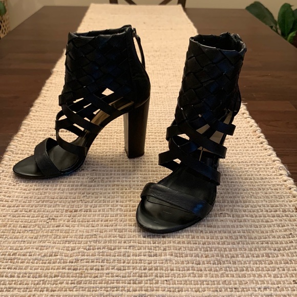 Black Leather Heels Dolce Vita - Picture 2 of 8